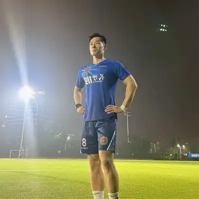 蒋雨